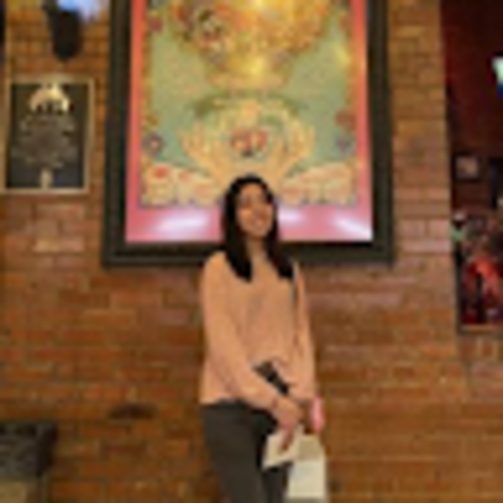 Meet your Posher, Elizabeth